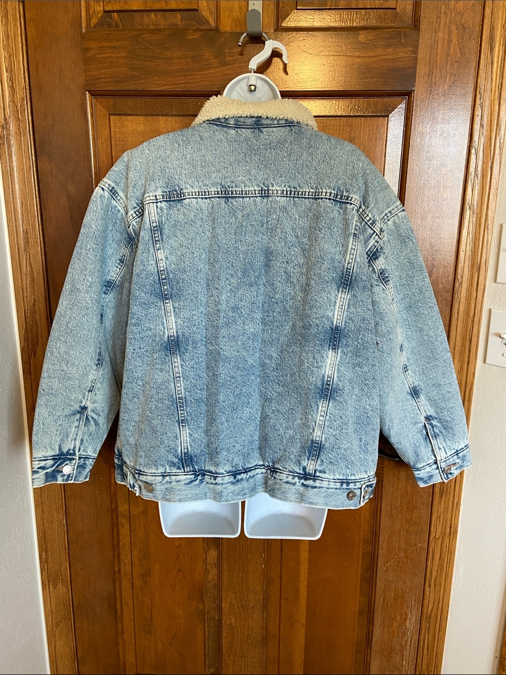 Gap Classic Denim Sherpa-Lined Trucker Jacket acid Wash Size XL unisex new - Picture 5 of 13